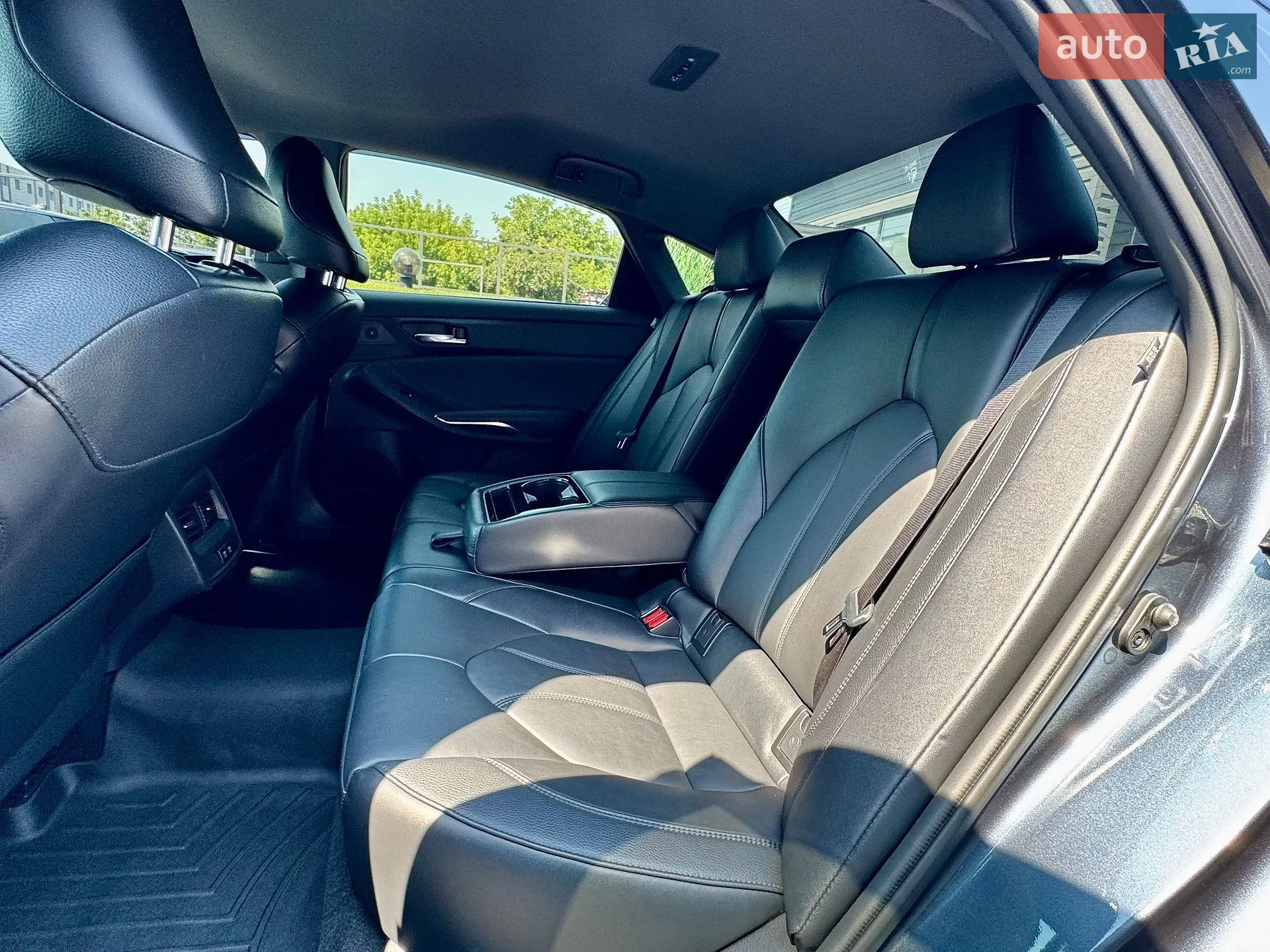 2018 Toyota Avalon - мініатюра 28