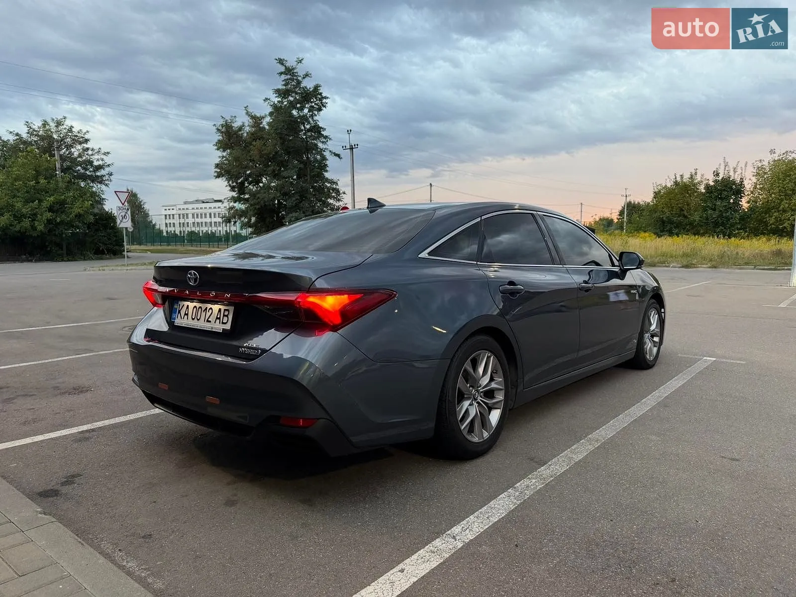 2019 Toyota Avalon - мініатюра 7