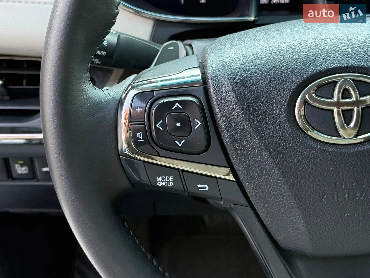2016 Toyota Avalon - мініатюра 46