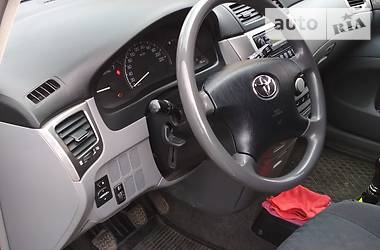 Минивэн Toyota Avensis Verso 2001 в Жовкве