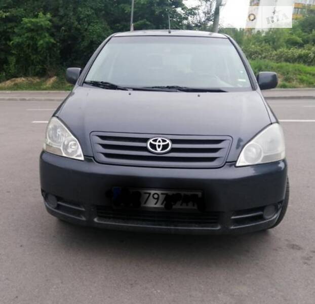 Універсал Toyota Avensis Verso 2004 в 