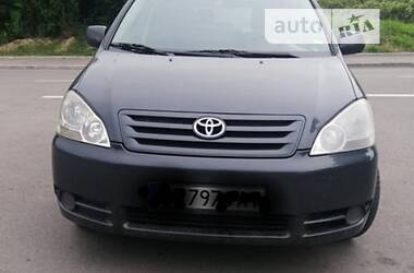 Універсал Toyota Avensis Verso 2004 в 