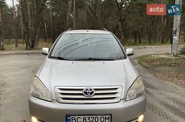 Минивэн Toyota Avensis Verso 2003 в Киеве