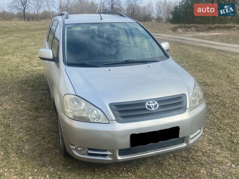Toyota Avensis Verso 2002