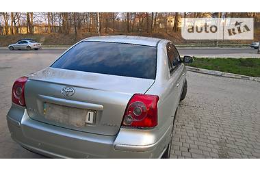 Седан Toyota Avensis 2008 в Тернополе