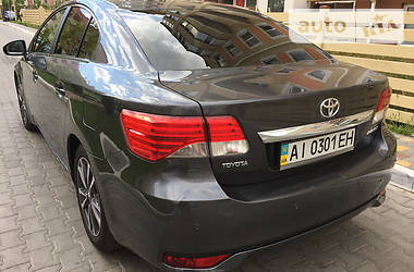 Седан Toyota Avensis 2013 в Києві