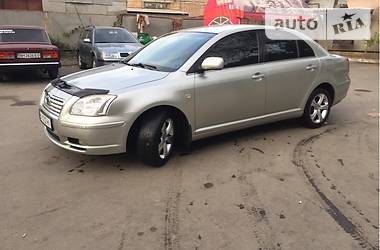 Седан Toyota Avensis 2004 в Измаиле