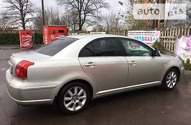 Седан Toyota Avensis 2004 в Львове