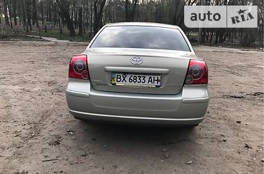 Седан Toyota Avensis 2007 в Киеве