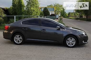 Toyota Avensis 2013