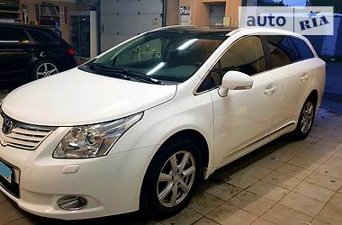 Toyota Avensis 2011