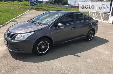 Седан Toyota Avensis 2010 в Києві