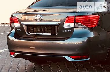 Седан Toyota Avensis 2013 в Одессе