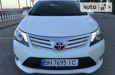 Седан Toyota Avensis 2014 в Одессе