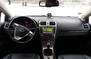 Универсал Toyota Avensis 2012 в Сумах