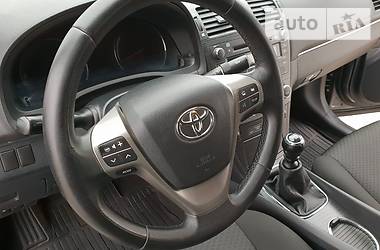 Седан Toyota Avensis 2010 в Одессе