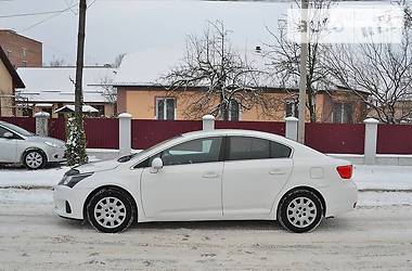 Седан Toyota Avensis 2014 в Красилове