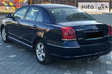 Седан Toyota Avensis 2003 в Івано-Франківську