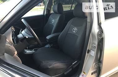 Седан Toyota Avensis 2003 в 