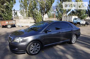 Лифтбек Toyota Avensis 2008 в Мариуполе