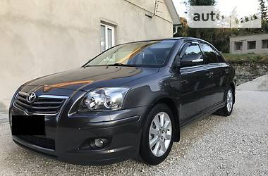 Седан Toyota Avensis 2008 в Тернополе