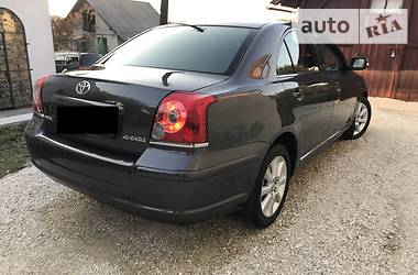 Седан Toyota Avensis 2008 в Тернополе