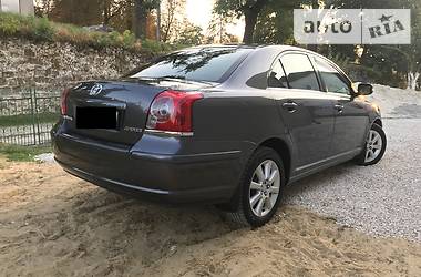 Седан Toyota Avensis 2008 в Тернополе