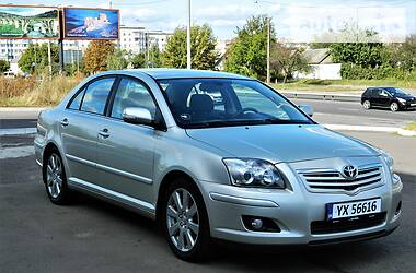 Седан Toyota Avensis 2007 в Ровно