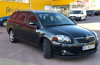 Універсал Toyota Avensis 2006 в Хмельницькому