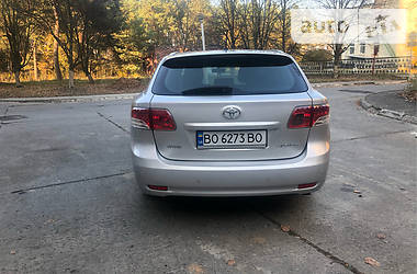 Универсал Toyota Avensis 2010 в Нетешине