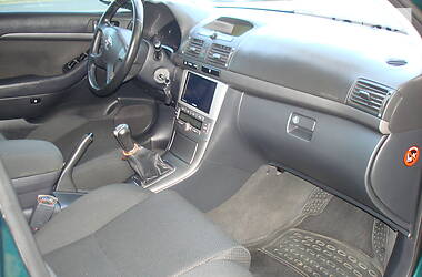 Седан Toyota Avensis 2005 в Николаеве