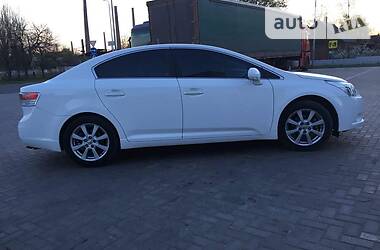 Седан Toyota Avensis 2011 в Константиновке