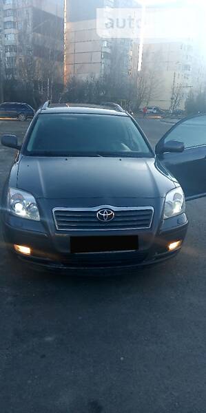 Универсал Toyota Avensis 2006 в Тернополе