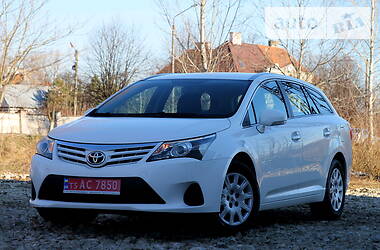 Универсал Toyota Avensis 2013 в Трускавце