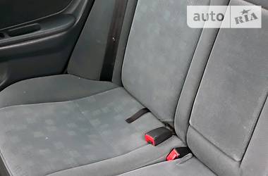 Універсал Toyota Avensis 2002 в 