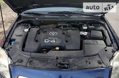Універсал Toyota Avensis 2004 в 