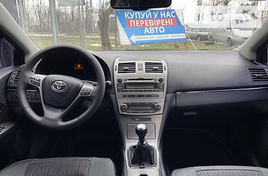 Седан Toyota Avensis 2011 в 