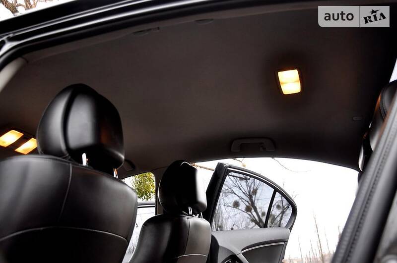 Седан Toyota Avensis 2012 в Киеве фото 40 Седан Toyota Avensis 2012 в Киеве