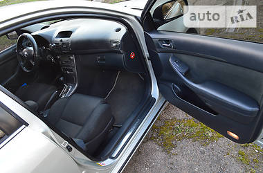 Седан Toyota Avensis 2003 в 