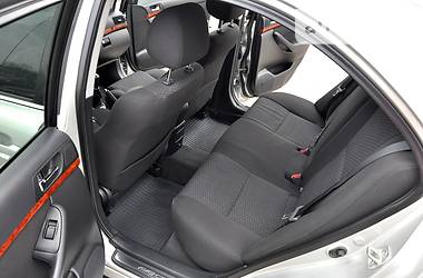 Седан Toyota Avensis 2006 в 
