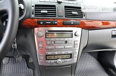 Седан Toyota Avensis 2006 в 