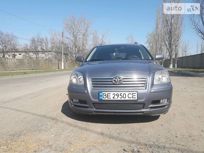 Універсал Toyota Avensis 2003 в Первомайську