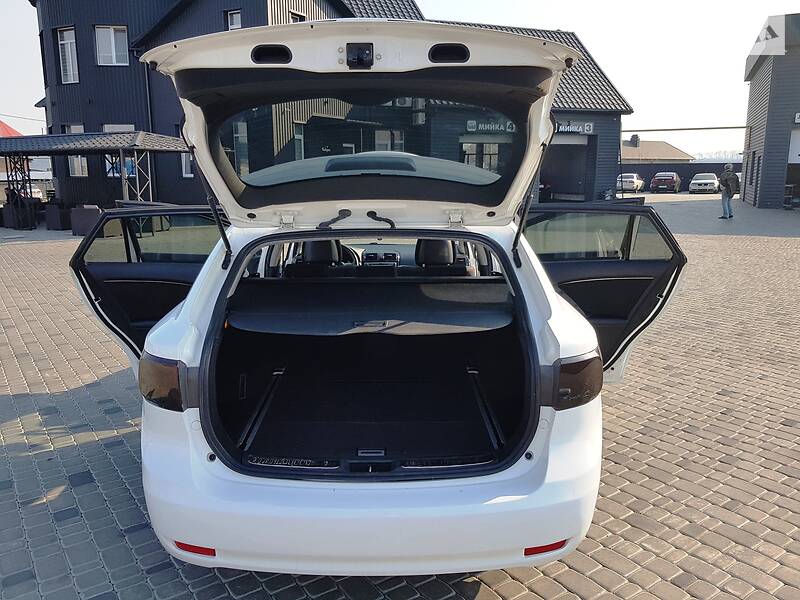 Універсал Toyota Avensis 2010 в Білій Церкві
