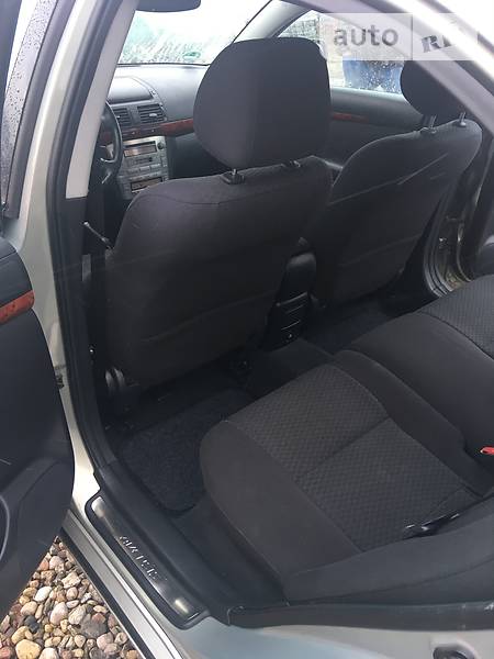 Хетчбек Toyota Avensis 2003 в Львові