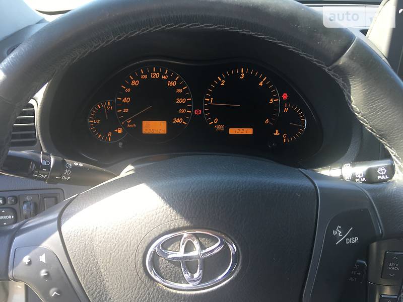 Хетчбек Toyota Avensis 2003 в Львові