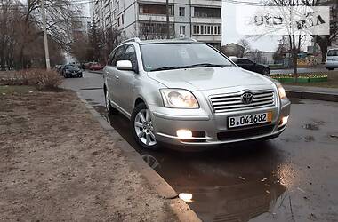 Универсал Toyota Avensis 2004 в 