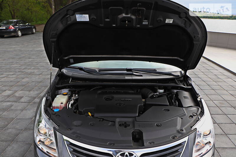 Універсал Toyota Avensis 2011 в Кременчуці