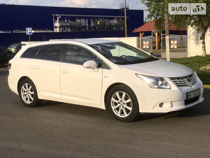 Універсал Toyota Avensis 2011 в Дубні фото 8 Універсал Toyota Avensis 2011 в Дубні