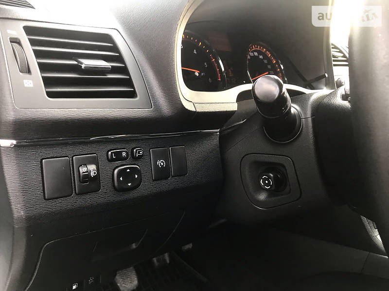 Універсал Toyota Avensis 2011 в Дубні фото 28 Універсал Toyota Avensis 2011 в Дубні