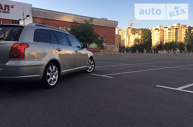 Універсал Toyota Avensis 2005 в 